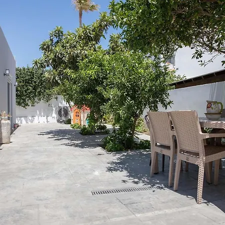 The Back Yard Apartment *