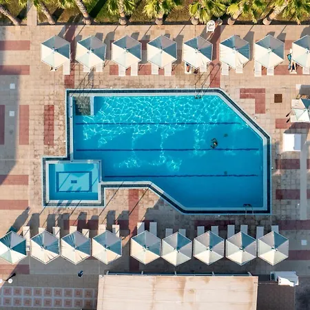 Mammis Hotel 3*