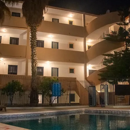 Harriets Aparthotel *