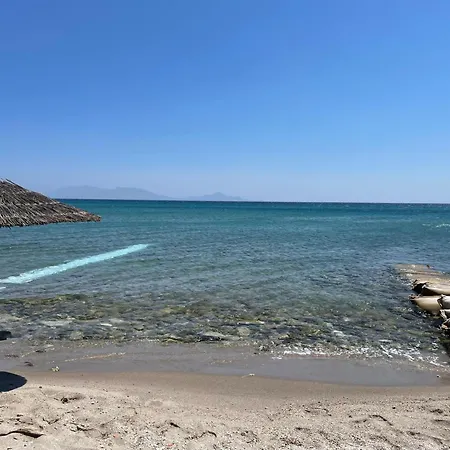 Apartment Marmaraki &