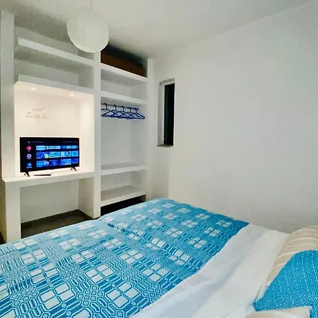 Apartment Marmaraki & *