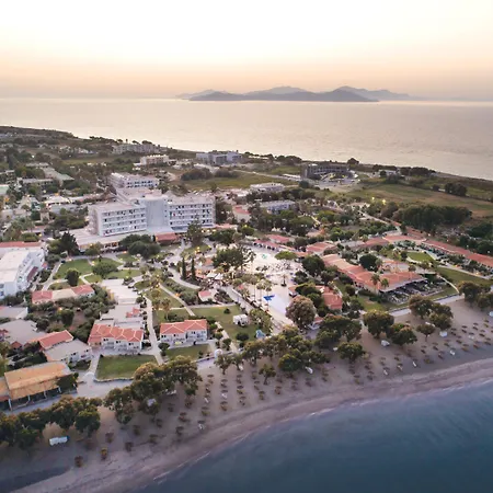 Hotel Grand Blue