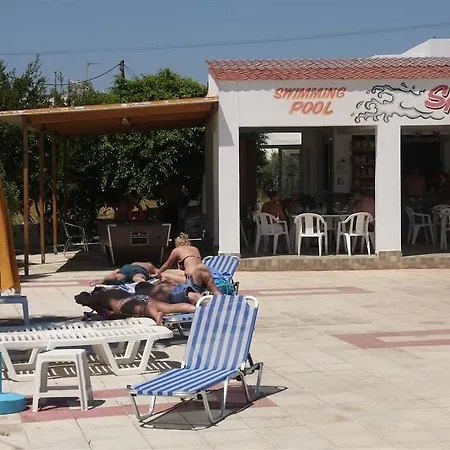 Nikos 2 & Aparthotel