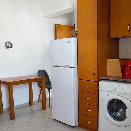 Irene Aparthotel