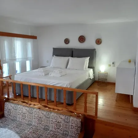 Tedi&alexhouse,cozy One Bedroom Flat