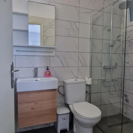Apartment Annoula And