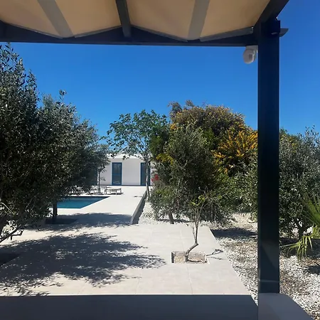 Palios - Private With Heated Pool