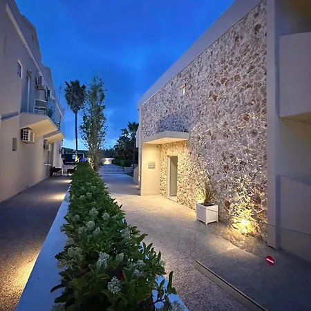 Argiri & Aparthotel 3*
