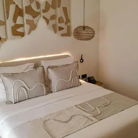 White Boutique & Hotel 5*