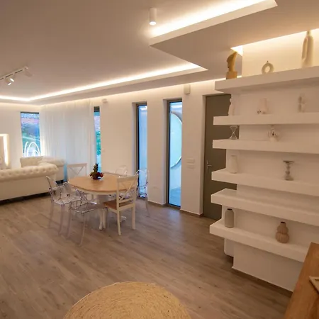 Bianca Luxury House