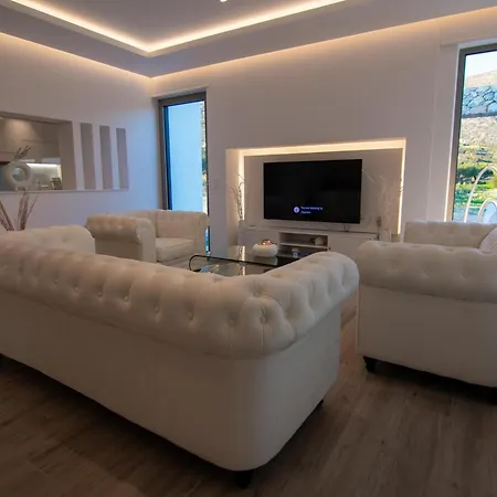 Villa Bianca Luxury House *