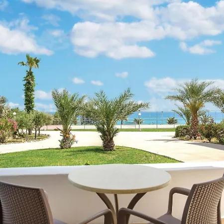Grand Blue Hotel 5*