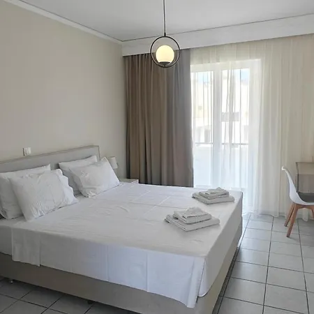 Marina Hotel *