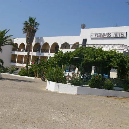 Kardamos Apartment *