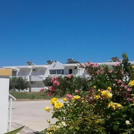 Aparthotel Nikos 2 & 2*
