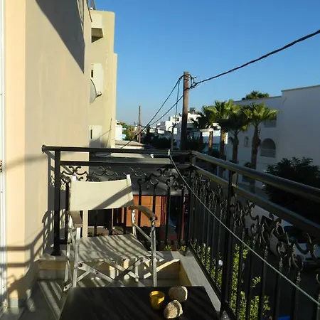 Minakos Apartments Apartment