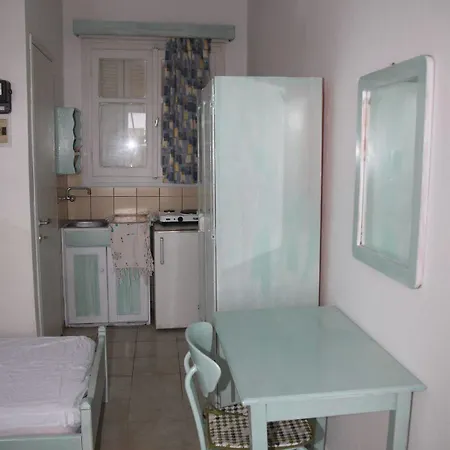 Annoula & Apartment