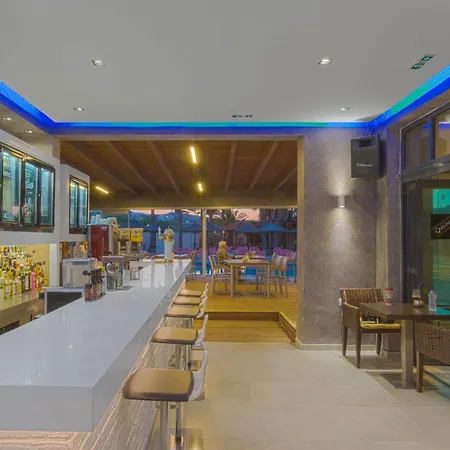 Argiri & Aparthotel 3*