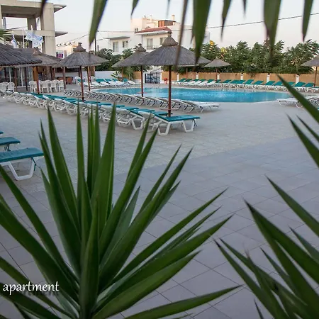 Hotel Elga & 2*
