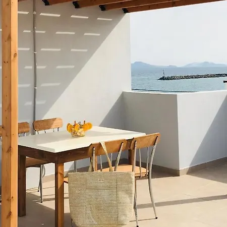 Apartment Fotaki's - Comfortable Newbuilt 2 Bedroom Home, 20 Meters From The Sea Kardamena (Kos)