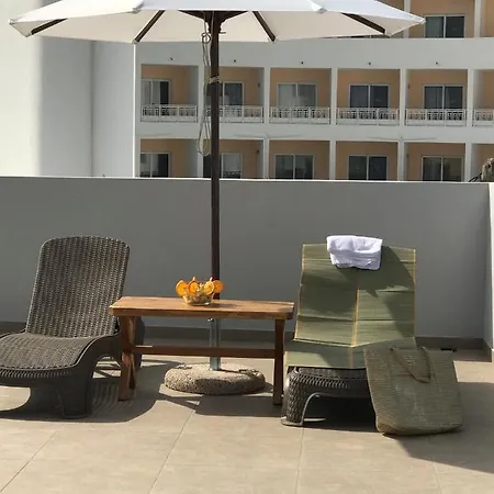 Fotaki's - Comfortable Newbuilt 2 Bedroom Home, 20 Meters From The Sea Apartment