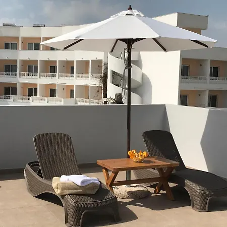 Apartment Fotaki's - Comfortable Newbuilt 2 Bedroom Home, 20 Meters From The Sea *