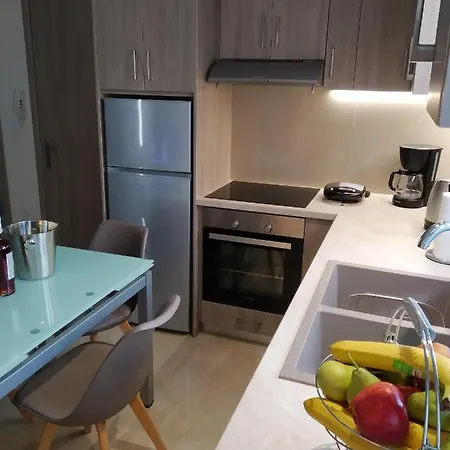 Fotaki's - Comfortable Newbuilt 2 Bedroom Home, 20 Meters From The Sea *