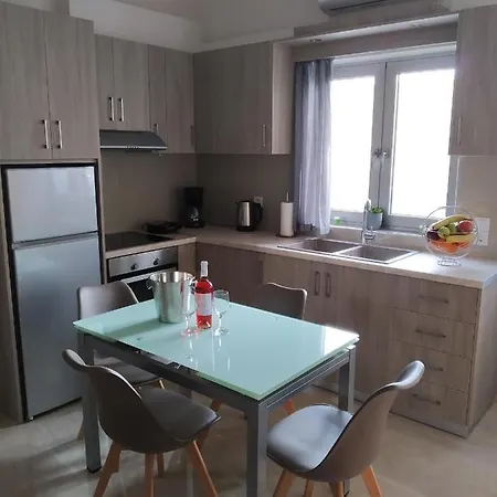 Apartment Fotaki's - Comfortable Newbuilt 2 Bedroom Home, 20 Meters From The Sea *