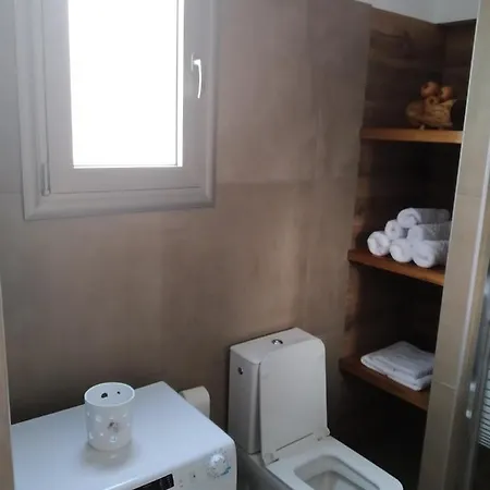 Apartment Fotaki's - Comfortable Newbuilt 2 Bedroom Home, 20 Meters From The Sea *