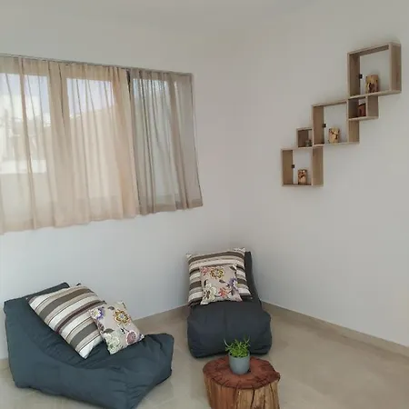 Fotaki's - Comfortable Newbuilt 2 Bedroom Home, 20 Meters From The Sea