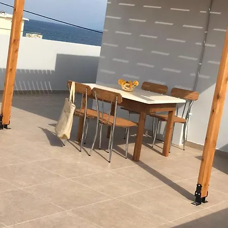 Fotaki's - Comfortable Newbuilt 2 Bedroom Home, 20 Meters From The Sea Apartment *