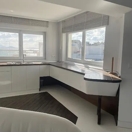 Hotel Boathouse *