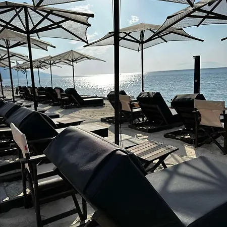Hotel Kyma & 3*