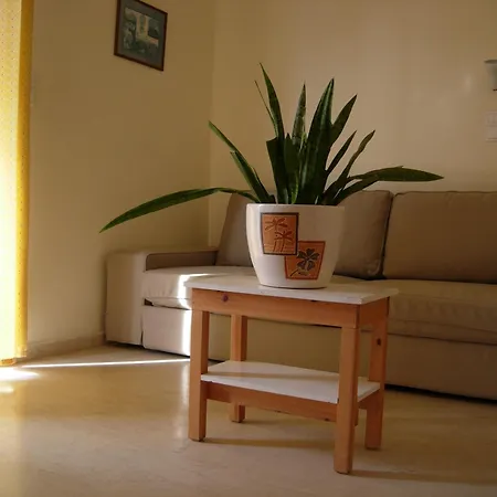 Aparthotel Philippos &