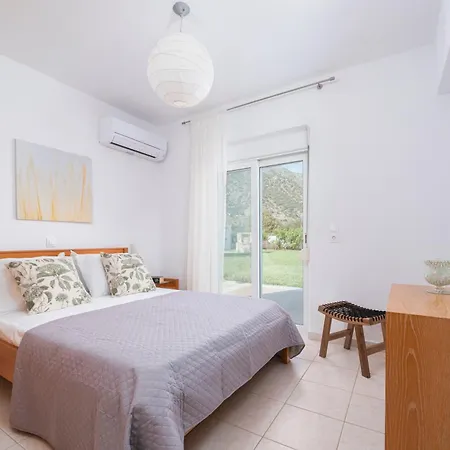 Holiday home Einalia Homes By The