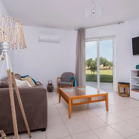 Einalia Homes By The Holiday home *