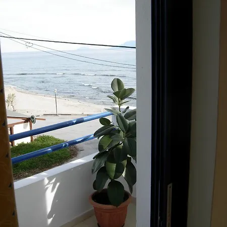 Aparthotel Philippos & 3*