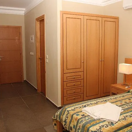 Argiri & Aparthotel