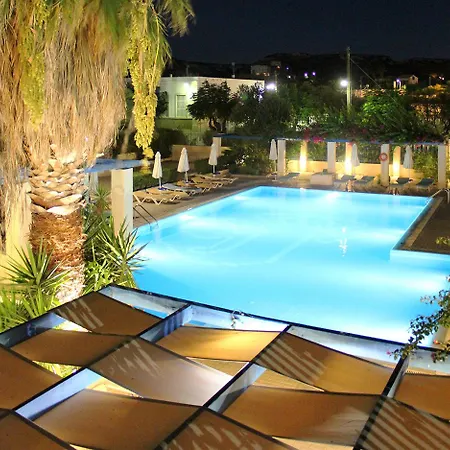 Aparthotel Nissia Kamares 3*