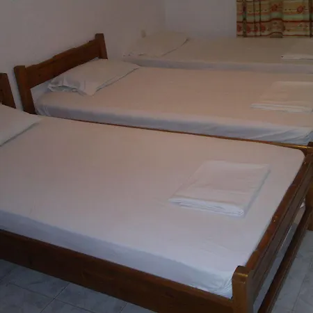 Aparthotel Fania 2*