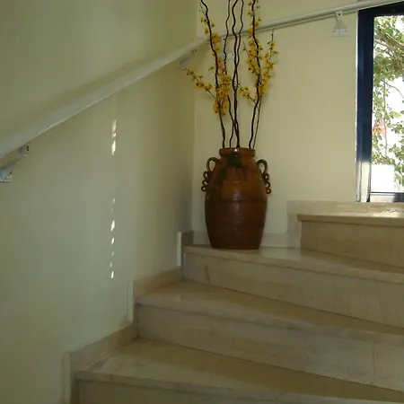 Philippos & Aparthotel 3*