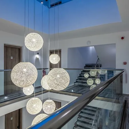 Hotel Kyma & 3*
