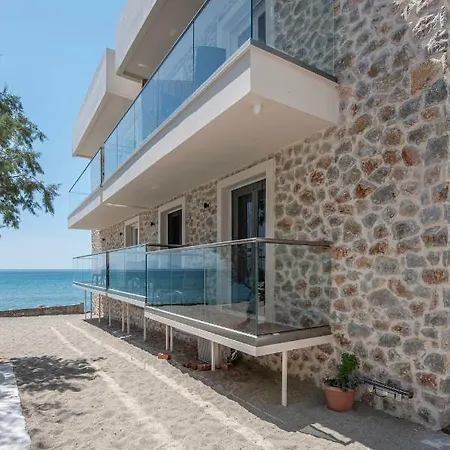 Hotel Kyma & 3*