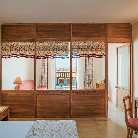 Hotel Mitsis Family Village 4*